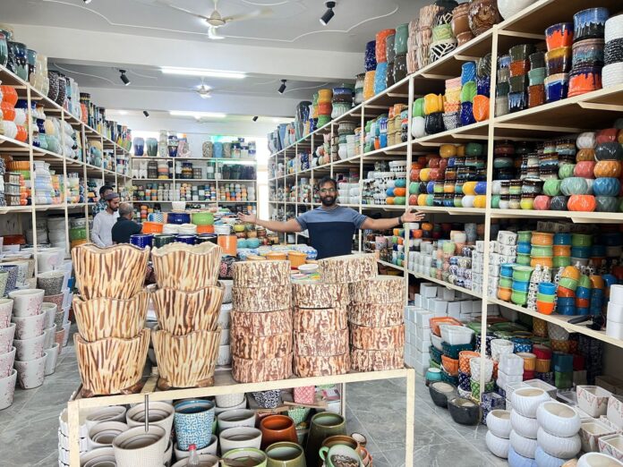 Khurja Ceramic Pots & Khurja Pottery Manufacturer