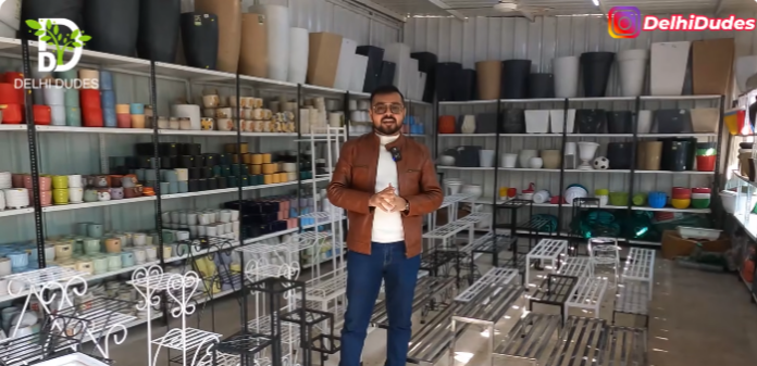 सुपर क्वालिटी पहियों वाला पौधों का गमला स्टैंड: आपके बगीचे के लिए स्मार्ट और सुविधाजनक समाधान